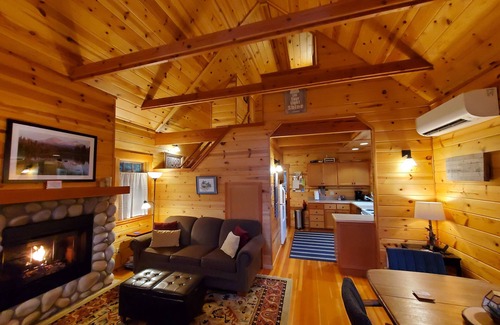McKenzie Bridge Cabina | McKenzie River Cabin # 13 en el Log Cabin Inn