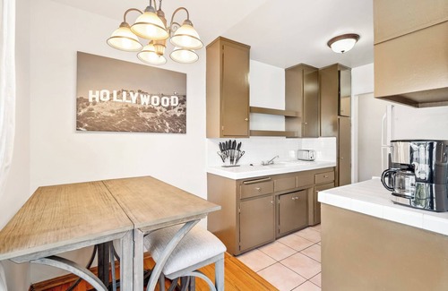 Mar Vista Apartamento | MCL1 -Charming 1-bedroom apartment in welcoming Los Angeles with WiFi