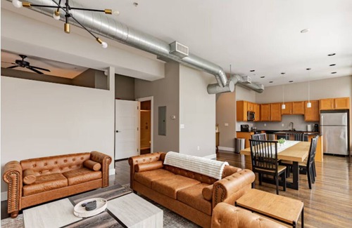 Mile Square Apartamento | McOuat Place 3A - Luxury 1 Bed Downtown Indy Apartment Prime Location