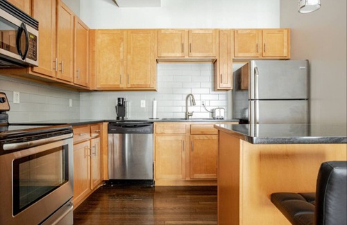 Mile Square Apartamento | McOuat Place 5B - Luxury 1 Bed Downtown Indy Apartment Prime Location