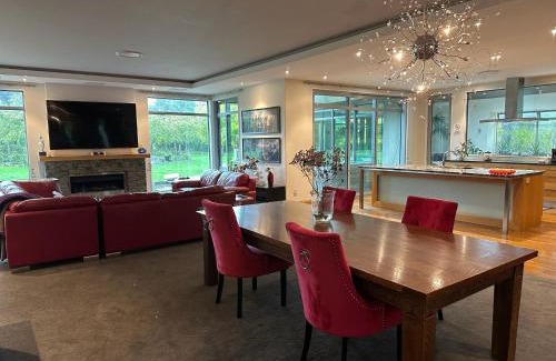 Christchurch Cama Y Desayuno | McSaveneys Retreat