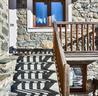 Valtournenche Apartamento | MCX Vacation Rental - MAISON LOZ Duplex in villaggio tipico Valdostano con comfort moderni e panorama mozzafiato