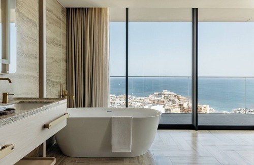 Paceville Hotel | ME Malta by Meliá