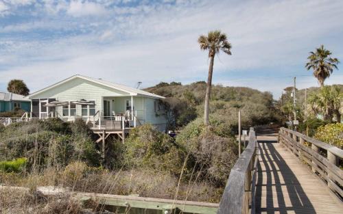 Folly Beach Casa | Me The Sea and Bobby McGee