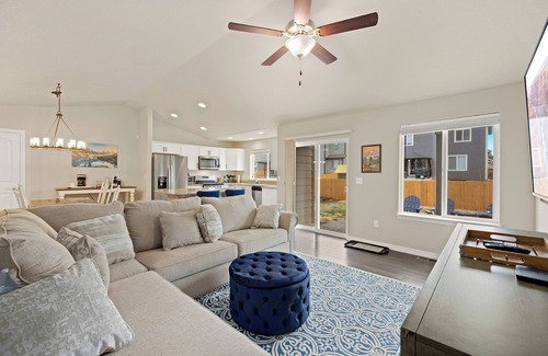 Longmont Casa | Mead Vacation Rental: Fenced Backyard & Fire Pit!