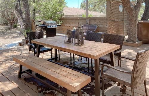 Wimberley Casa | Meadow Creek House and Cottage