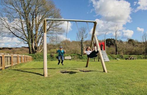 Hewas Water Complejo | Meadow Lakes Holiday Park
