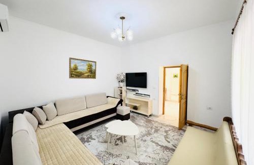 Albania Casa | Meadow Of Stars house