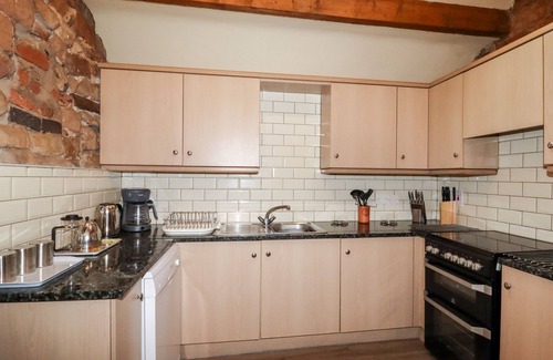 Ipstones Cabaña | Meadow Place, IPSTONES