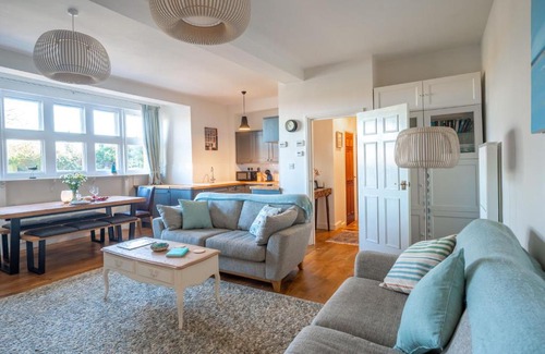 Binham Casa | Meadow View by Big Skies Cottages