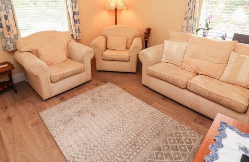 Quin Casa | MEADOW VIEW, family friendly, with open fire in Quin, County Clare