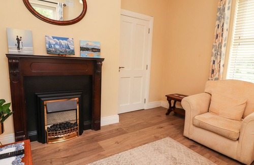 Quin Casa | MEADOW VIEW, family friendly, with open fire in Quin, County Clare