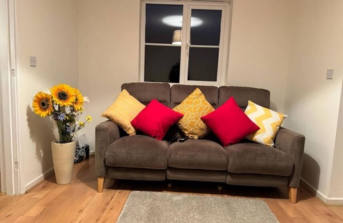 Bedford Casa | Meadow View- Long stay and short term stay