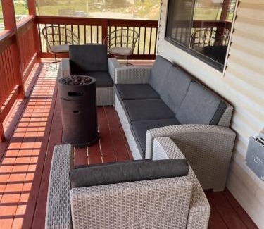 Meadow View Heights Casa | Meadow View Sanctuary