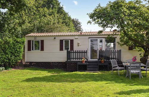 Irstead Cabaña | Meadow View Van - UK44667