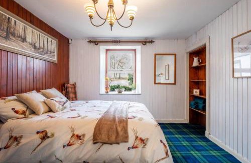 Kilmarnock Apartamento | Meadowhead Cottage, Traditional Scottish Cottage