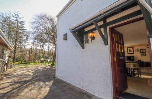 Dinas Cross Casa | Meadowlands