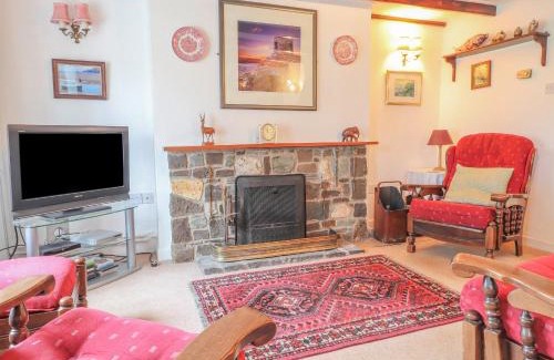 Dinas Cross Casa | Meadowlands