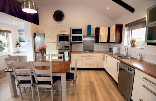 Castlemartyr Casa | MEADOWLANE LODGE