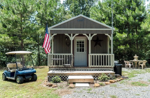 Nacogdoches Cabina | Meadows - A tiny touch of heaven at Stag Leap Cabins!