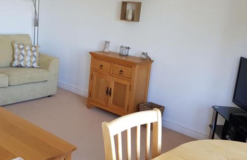 Fowey Casa | Meadowside Apartment