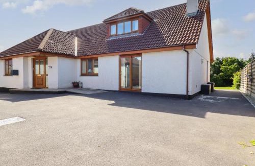 Goonhavern Casa | Meadowside