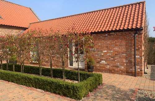 North Somercotes Casa | Meals Farm Holiday Cottages - The Stables