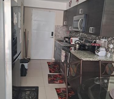 Portmore Apartamento | Mecca by Jen Apt 211