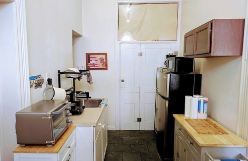Mechanicsburg Apartamento | Estudio amueblado de estilo wow, cocina americana y entrada privada. Rata baja a largo plazo
