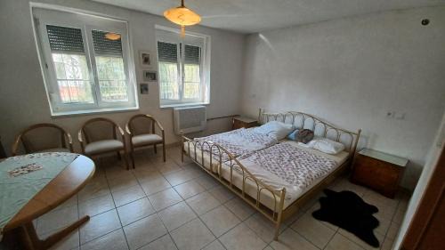 Magyarhertelend Casa | Mecseki Farkasvár