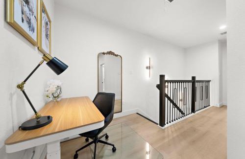 OST - South Union Casa | Med Center Retreat Near Downtown Games Wifi Desk