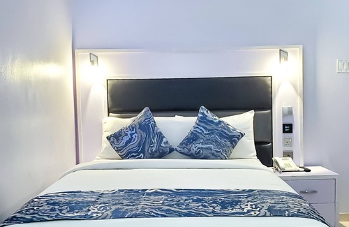 Ofin Hotel | Medallion