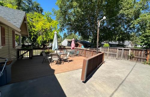 Medford Casa | Medford Home And 2 Condos With Pool