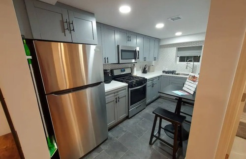 Westerleigh Apartamento | Medical Residents no cleaning fee Private Entrance Full Brand New Apartment
