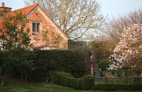 Llanvair Kilgeddin Cabaña | Medieval Cottage