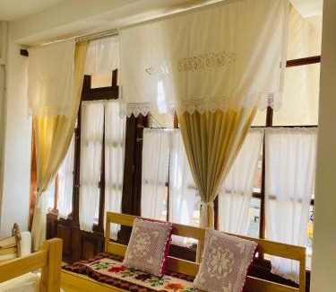 Gjirokaster Casa | Medieval Rooms