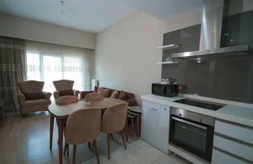 Basaksehir Apartamento | Medikule D38 · 1.B Suite Apt near Metrokent
