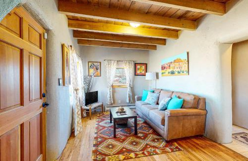 Taos Casa | Medina Casita