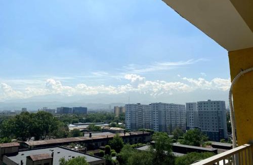 Almaty Apartamento | MEDINAHOTELKZ, #75, вид на горы и закат, 15 мин до арбата, HALAL