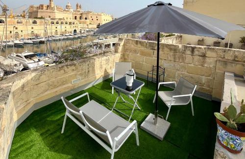 Cospicua Casa | Mediterranea Waterfront house - By Valletta Ferry & Free Parking