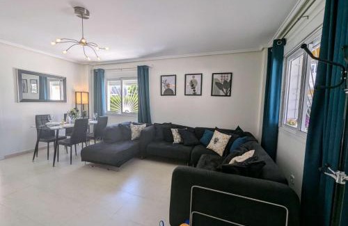 Quesada Casa | Mediterranean 3 Bed Townhouse CQ44