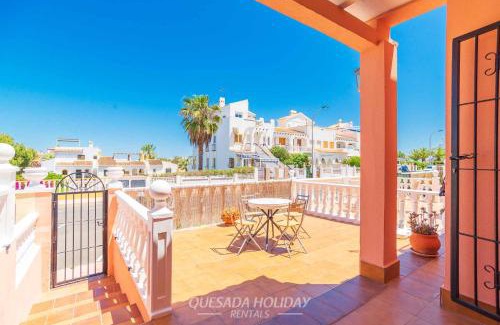 Torrevieja Casa | Mediterranean Bungalow in La Mata, Torrevieja