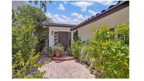Hendricks and Venice Isles Casa | Mediterranean Paradise