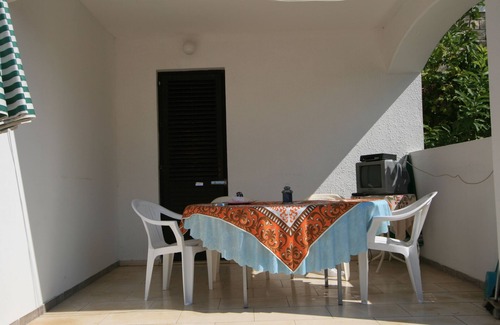 Sveti Stefan Apartamento | Casa de estilo mediterráneo, los niños u. Animales domésticos bienvenidos, muy bien adaptada a la naturaleza