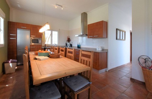 Arenas Villa | Casa rural en Arenas con piscina privada