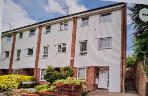 Chatham Casa | Medway Luxury Retreat Free Parking Free Wi-fi