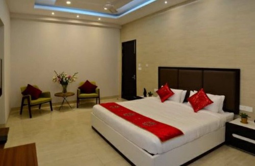 DLF City Apartamento | Meera Suites @ DLF 2 - Piso Superior