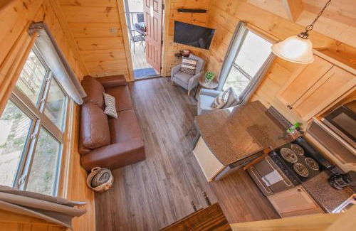 Lookout Valley Neighborhood Association Casa | Meg Cabin Tiny Rustic Comfort On Lookout Mtn