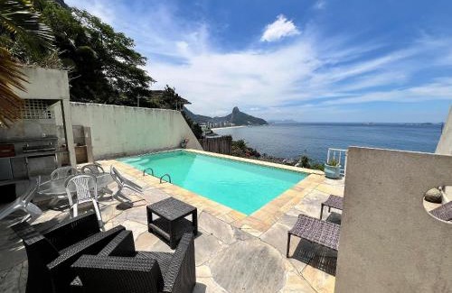 Joatinga Casa | Mega casa 5 suítes, vista pro mar, piscina e churrasqueira Joá Barra RJ