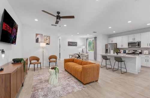 MLK Apartamento | Mega Lux Combined Unit - Up to 36 Guests